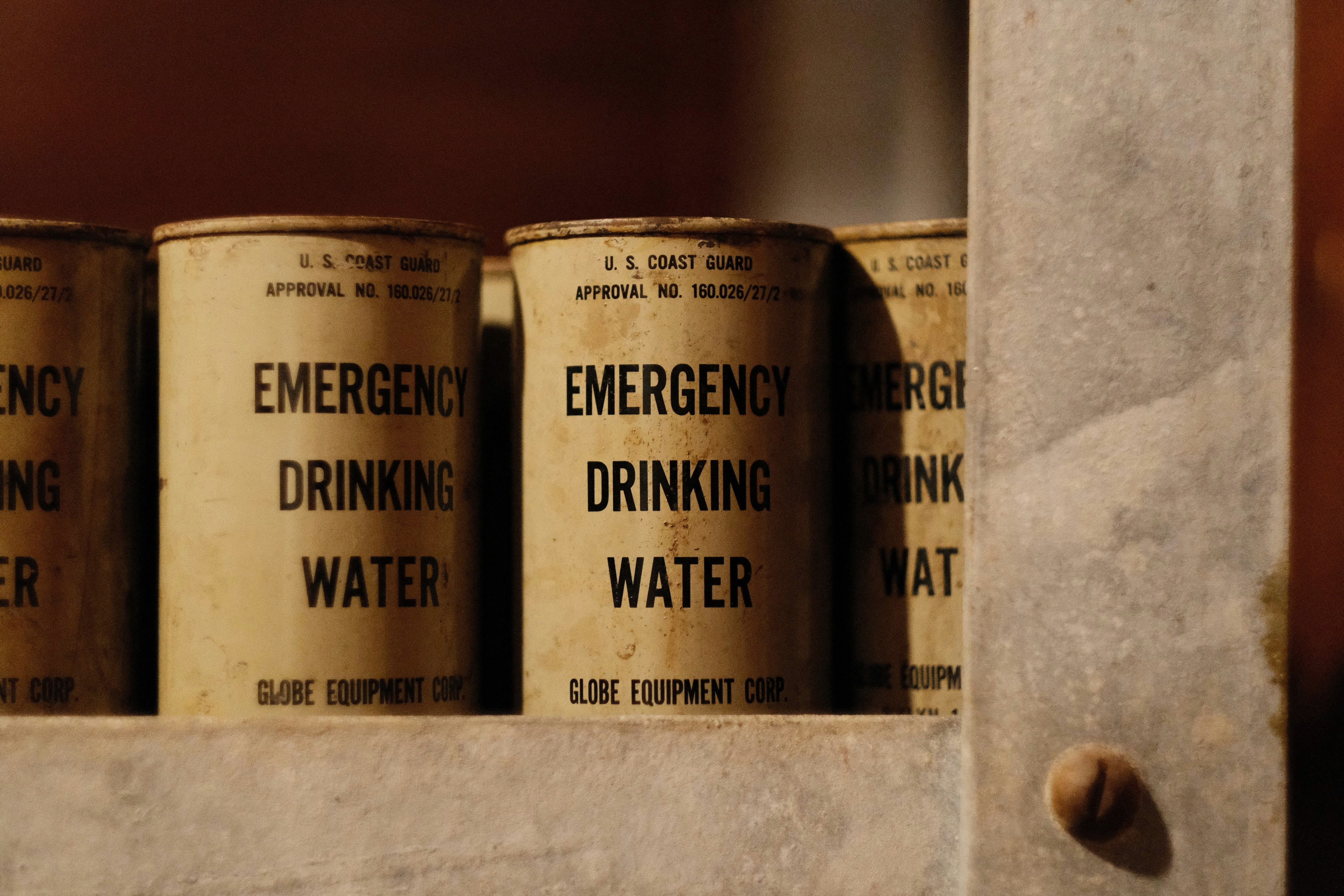 Emergency drinking water tins